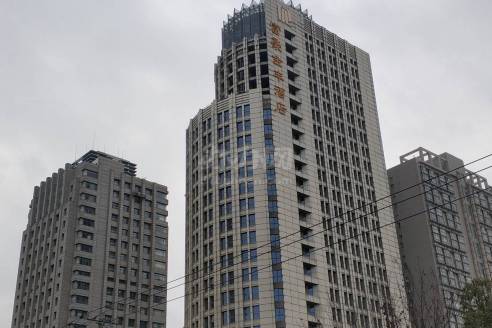 富豪大厦写字楼出租,浦东9号线金桥路站!